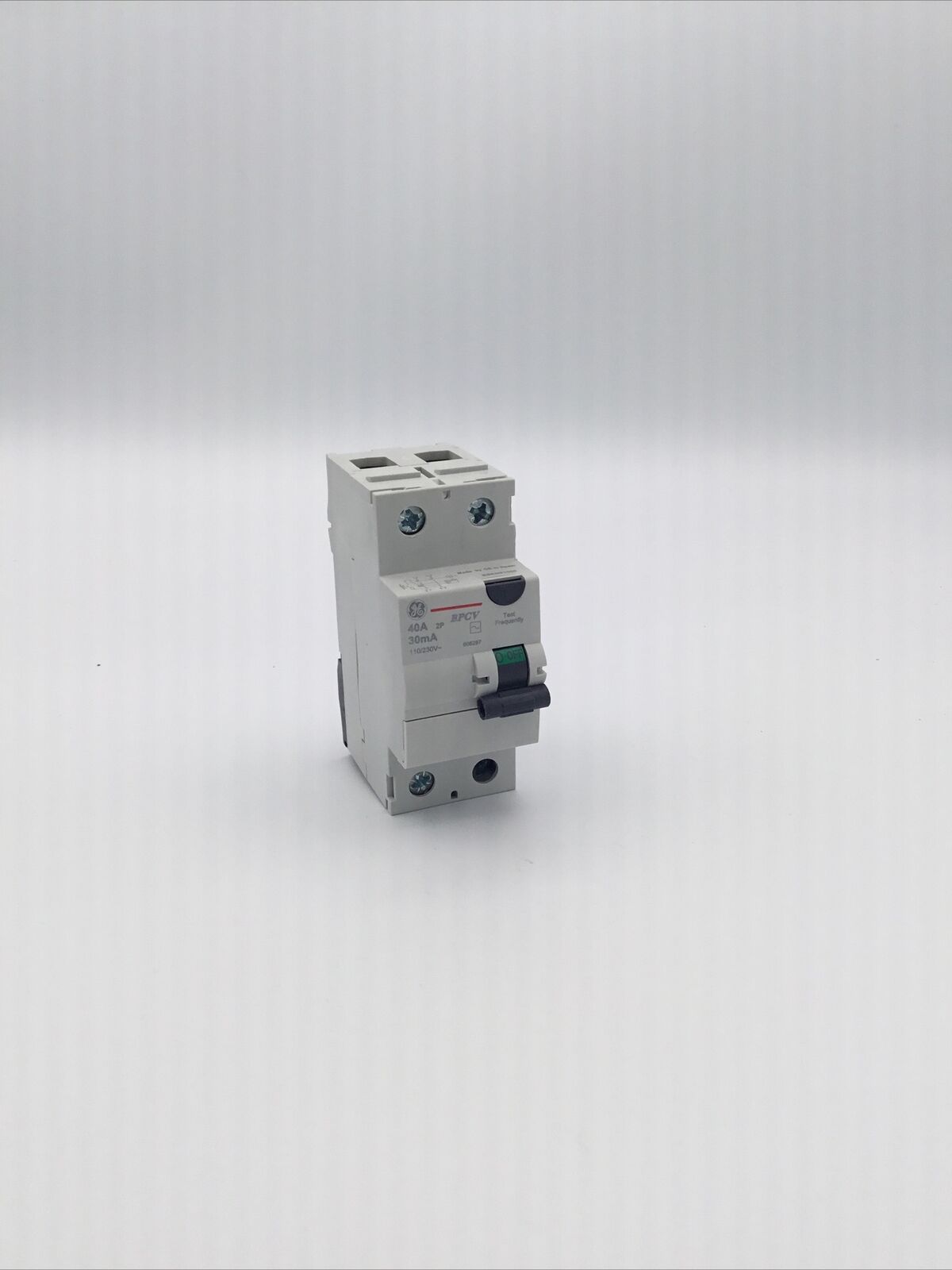 General Electric GE 40A 30mA 230v RCD 240/030 606297 Residual Current Device New