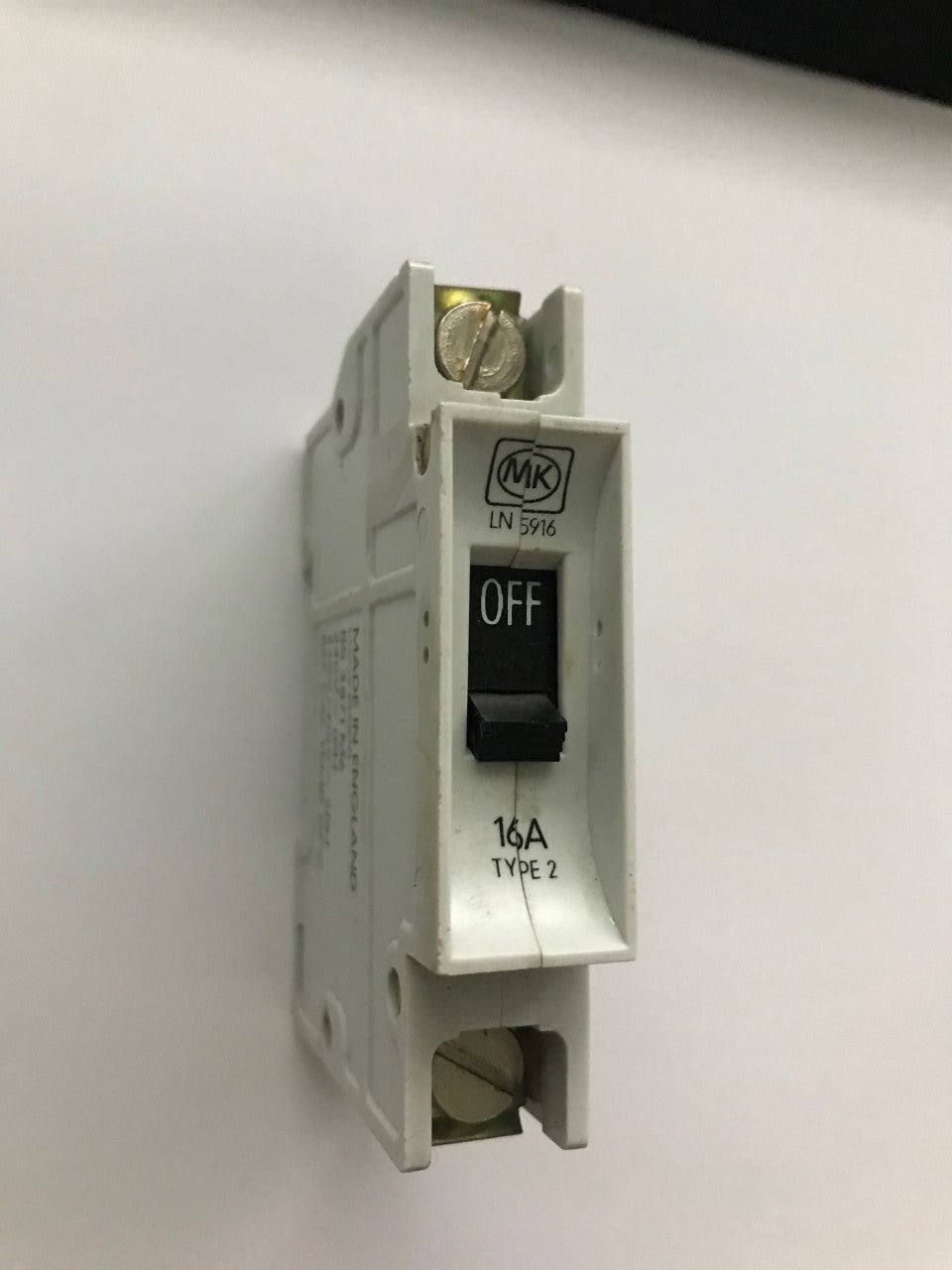 MK LN5916 TYPE 2 MCB'S CIRCUIT BREAKERS 16 Amp