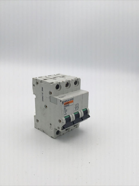 C60HC C2 MERLIN GERIN MULTI 9 C60HC C2 25668 2A TYPE C MCB 3 MODULE POLE 10kA BREAKER
