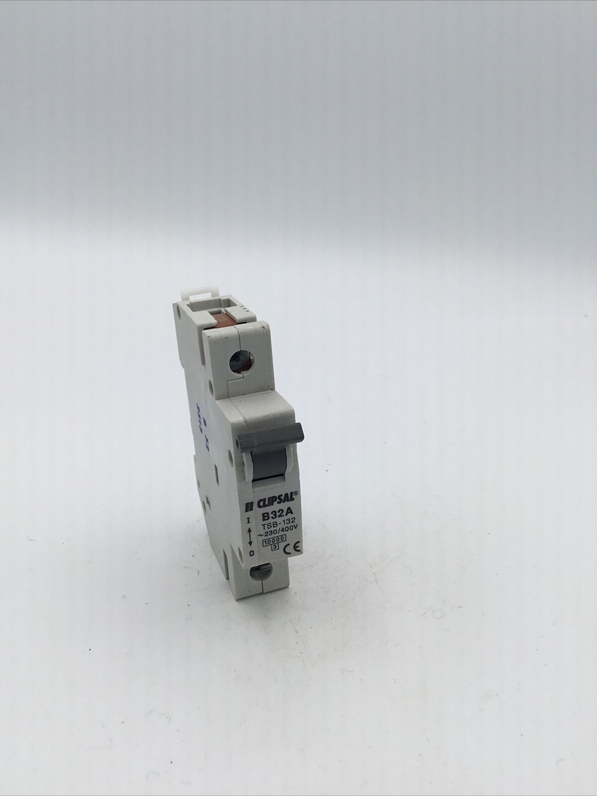 Clipsal TSB-132 B32 32a MCB Miniature Circuit Breaker