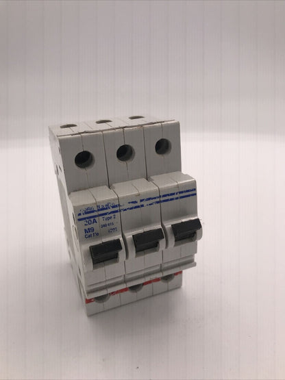 DORMAN SMITH T202 20A 20 AMP M9 TYPE 2 TRIPLE POLE MCB