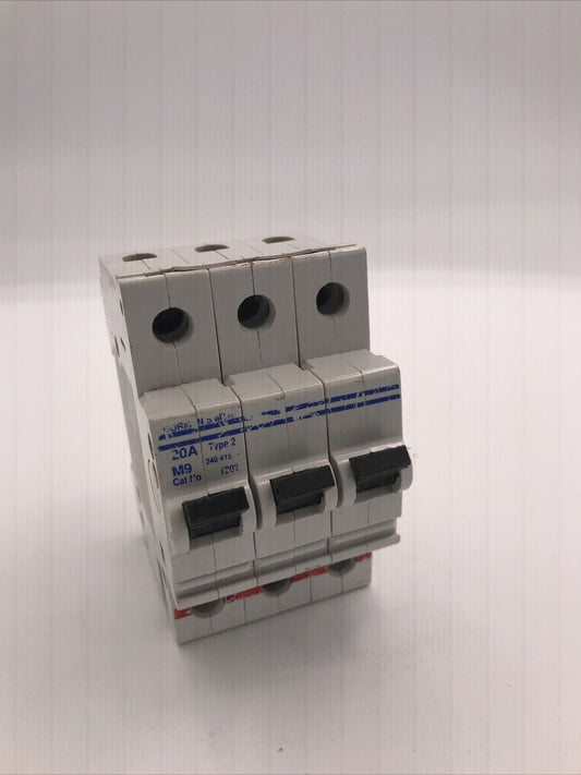 DORMAN SMITH T202 20A 20 AMP M9 TYPE 2 TRIPLE POLE MCB