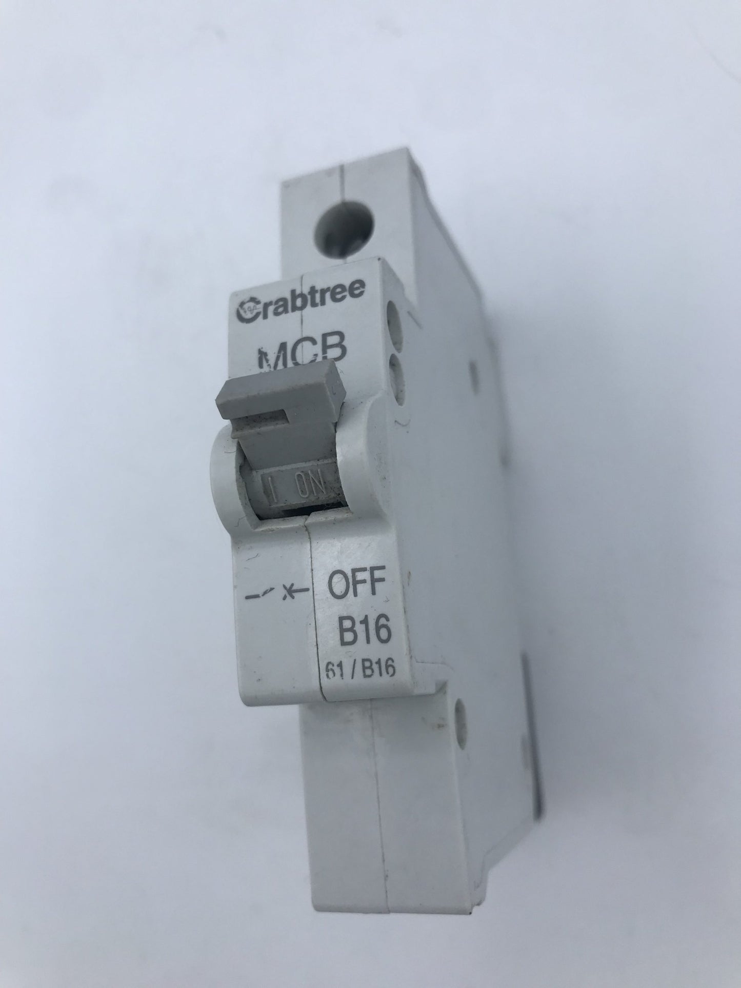 CRABTREE B16 16 AMP CURVE B 6kA MCB CIRCUIT BREAKER STARBREAKER 61/B16