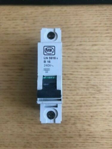 MK B16 SINGLE POLE CIRCUIT BREAKER 230/400V 5916s MCB tested & working