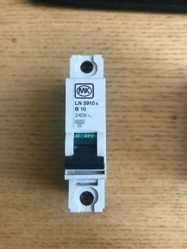 MK LN 5910 s B10 32A MCB - Same Day Dispatch - Free UK Delivery 60898