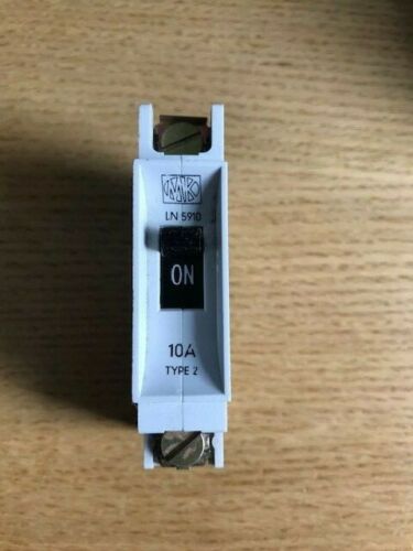 MK LN5910 TYPE 2 MCB'S CIRCUIT BREAKERS 10A 10 Amp - Old Style