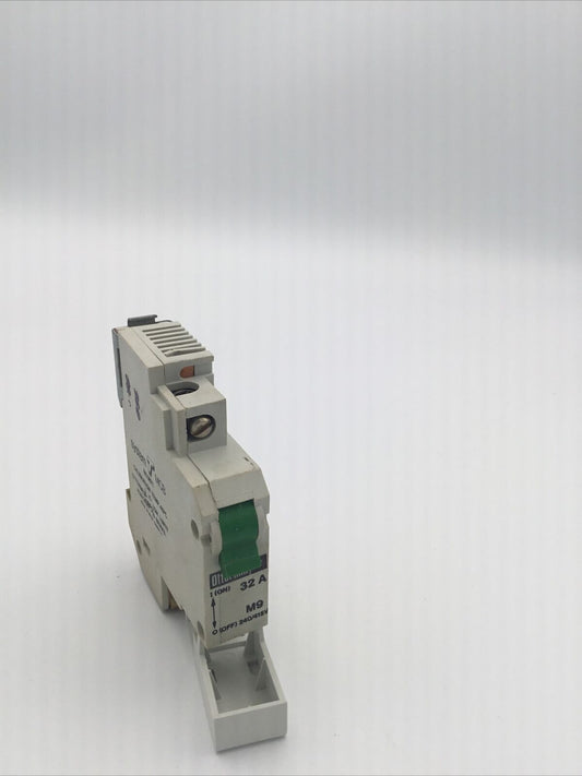 Ottermill MCB 32 Amp Single Pole Circuit Breaker M9 Type 3 32A System T T3C1032