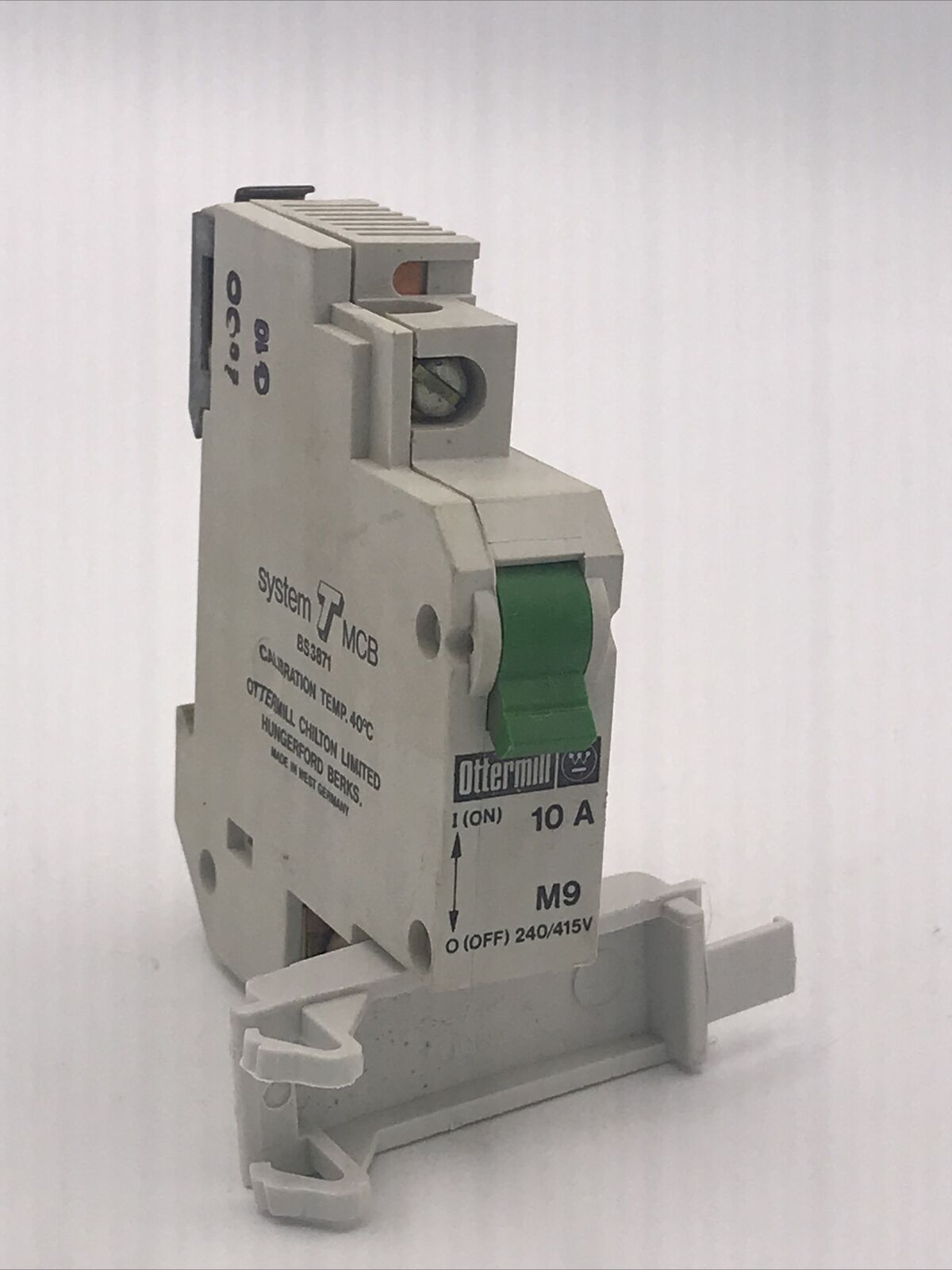 Ottermill System T - 10a 10 amp M9 Single Pole MCB Circuit Breaker