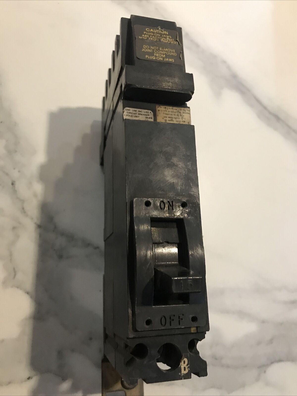 SQUARE D 15 AMP 14kA MCCB FA16015B 15A