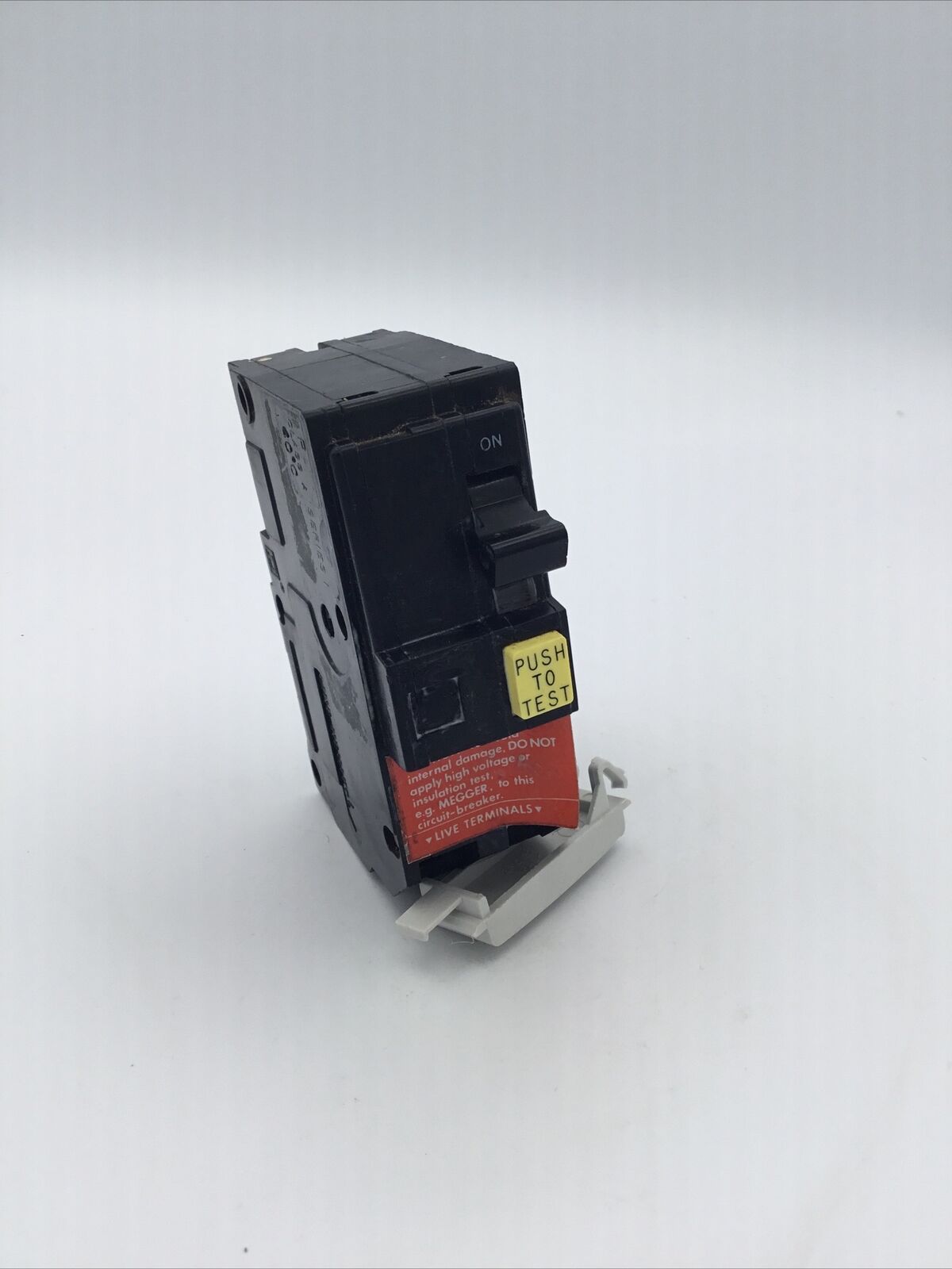 SQUARE D 80 AMP 80A 30mA DOUBLE POLE RCCB RCD QO200RCDX30 Rare