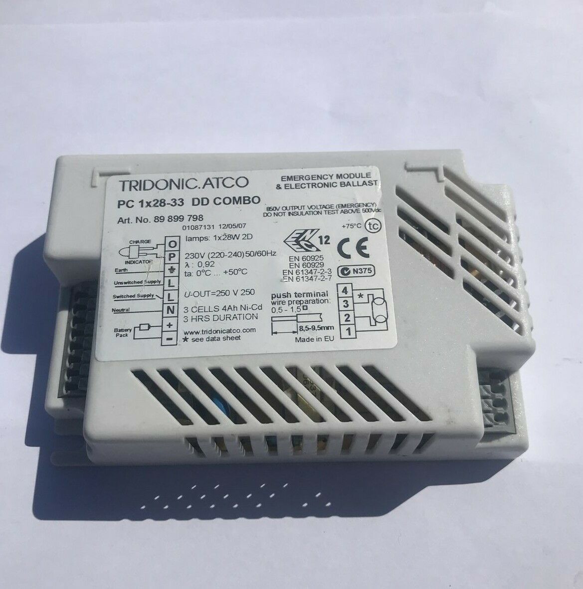 TRIDONIC PC 1x 28w-33 DD COMBO EMERGENCY ELECTRONIC BALLAST