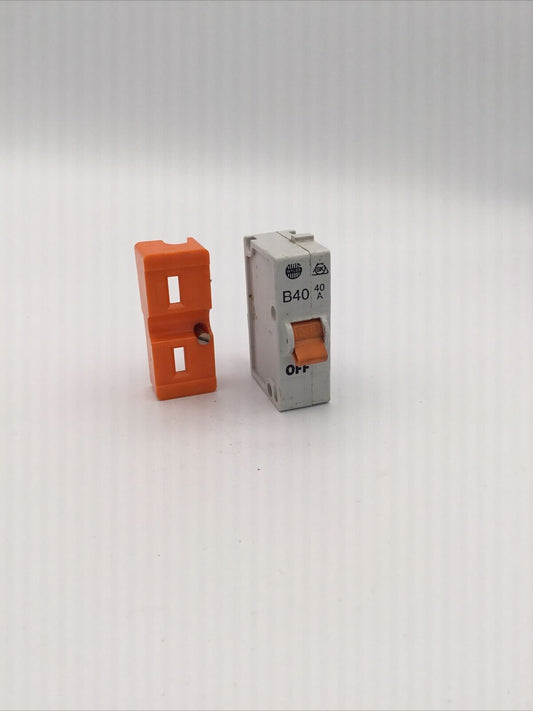 Wylex 40amp, B40 Push Plug In MCB Fuse Orange Base Included