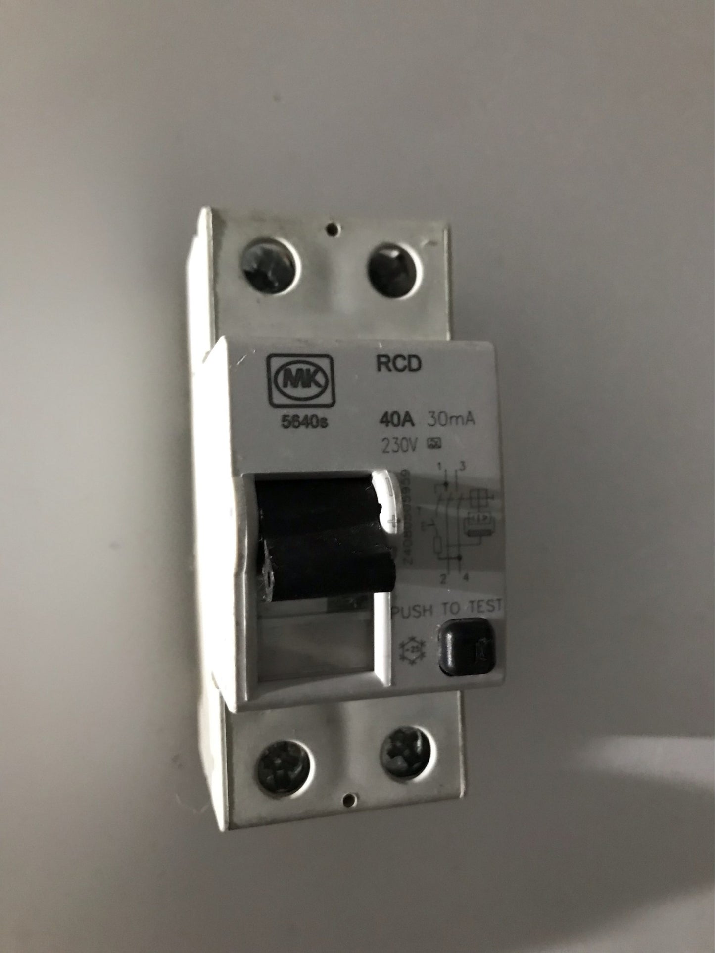 MK 5640s RCD 40A 40Amp 30mA